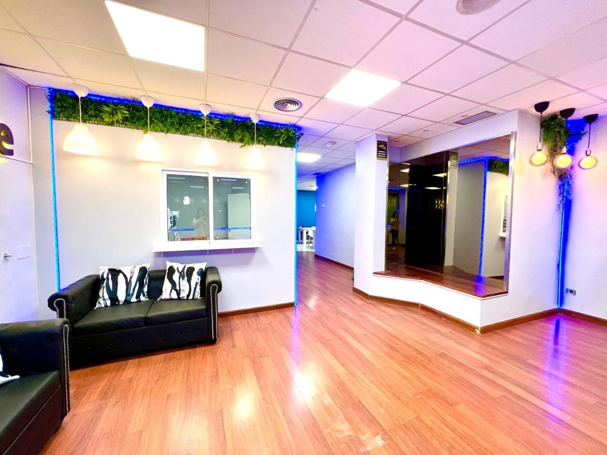 Hostel Thirty One Мадрид Экстерьер фото
