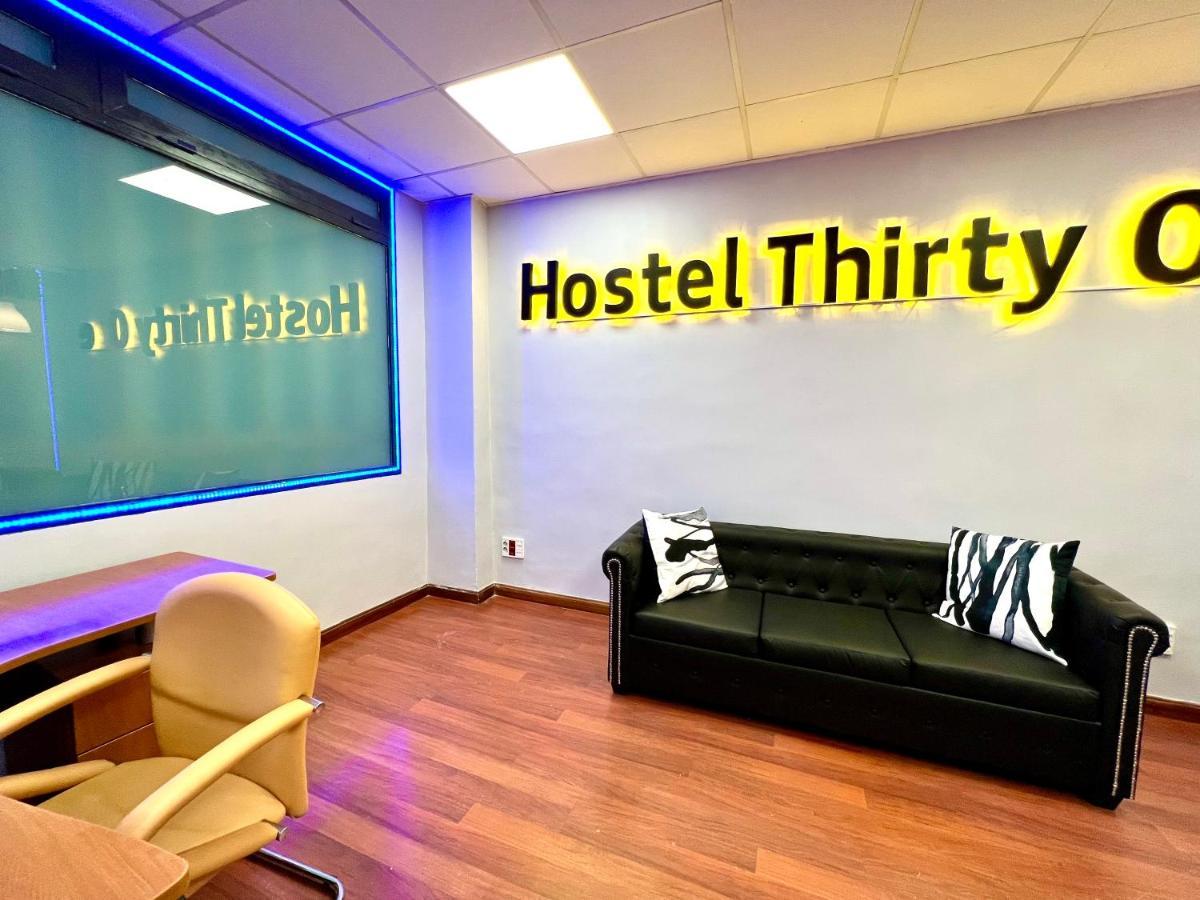 Hostel Thirty One Мадрид Экстерьер фото