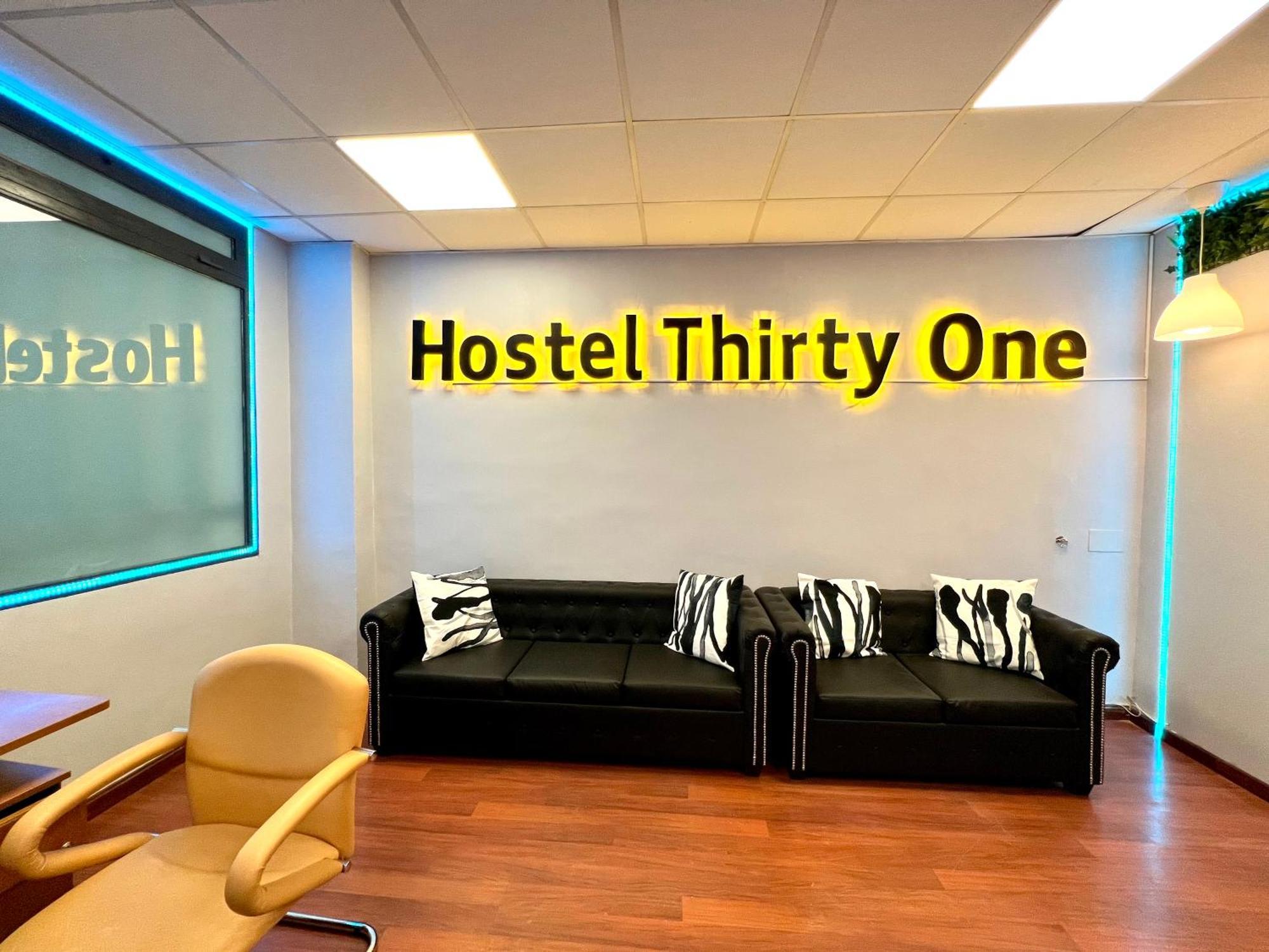Hostel Thirty One Мадрид Экстерьер фото