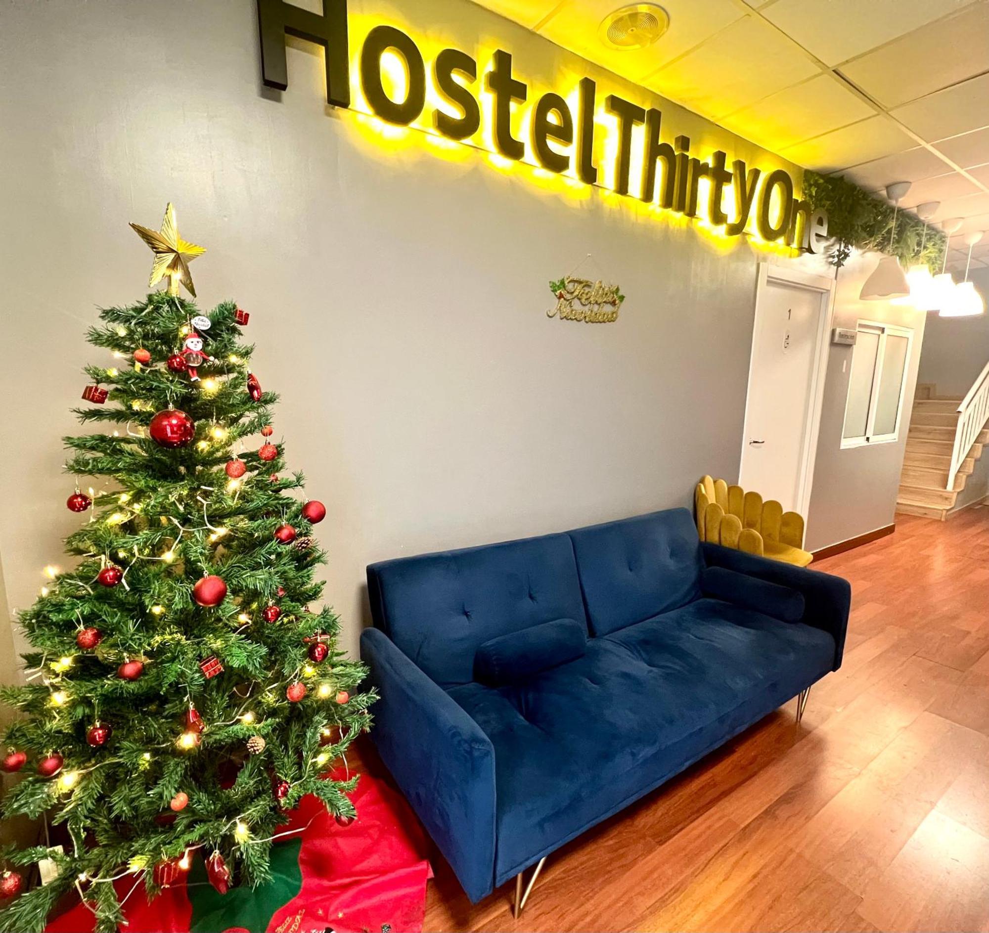 Hostel Thirty One Мадрид Экстерьер фото